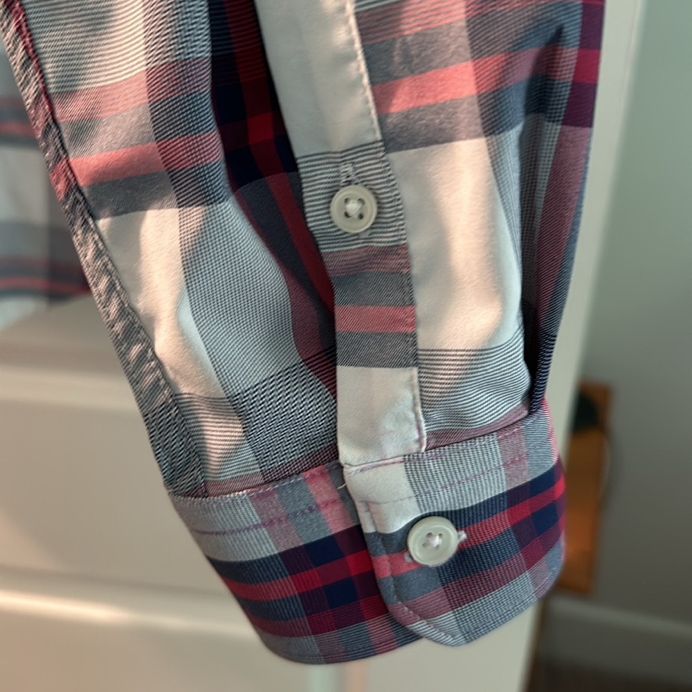 Express Extra Slim Button Down - Picture 4 of 4